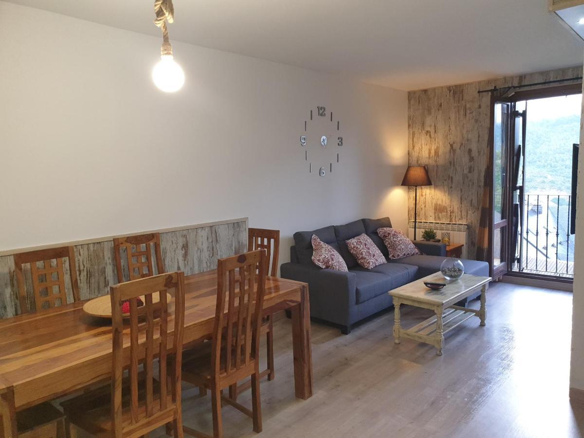 Apartamento Tramacastilla Lägenhet Tramacastilla de Tena Exteriör bild